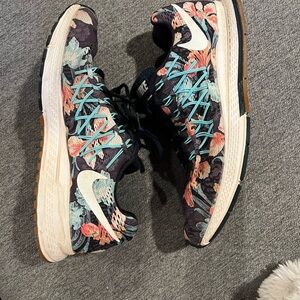 Nike Women's Floral Running Shoes